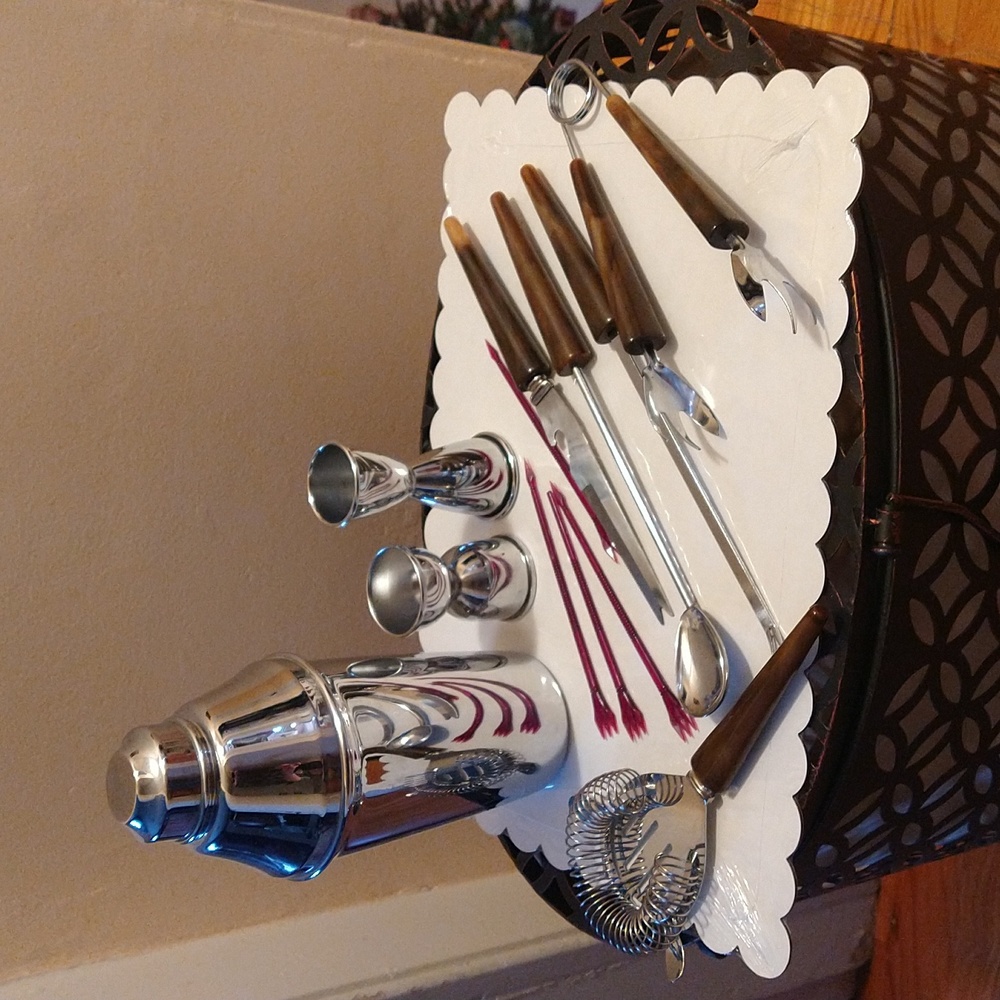 Vintage silver finish bartenders set